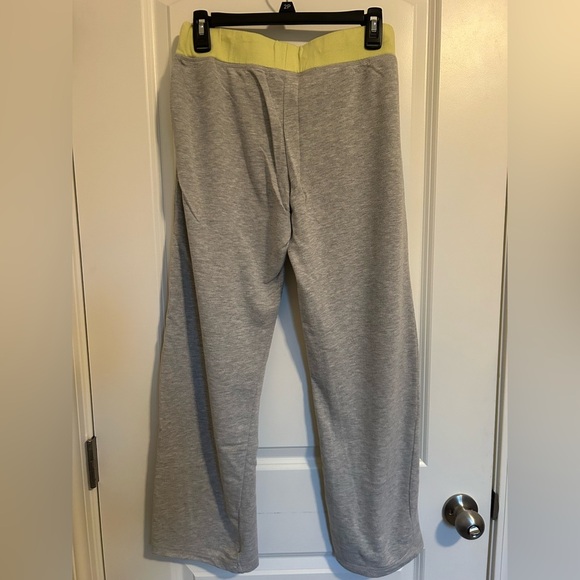 Kenneth Cole reaction, gray straight leg boot cut sweatpants - Picture 4 of 4